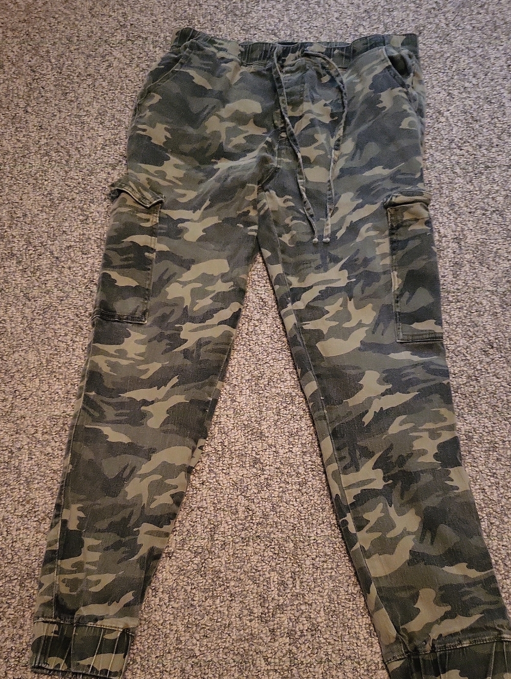 Almost Famous Cargo Cuffed Pants